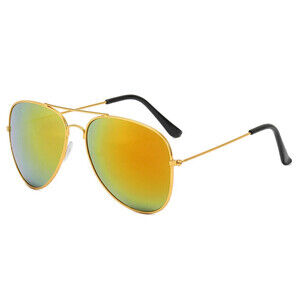 Unisex Aviator Sunglasses In Gradient Gold